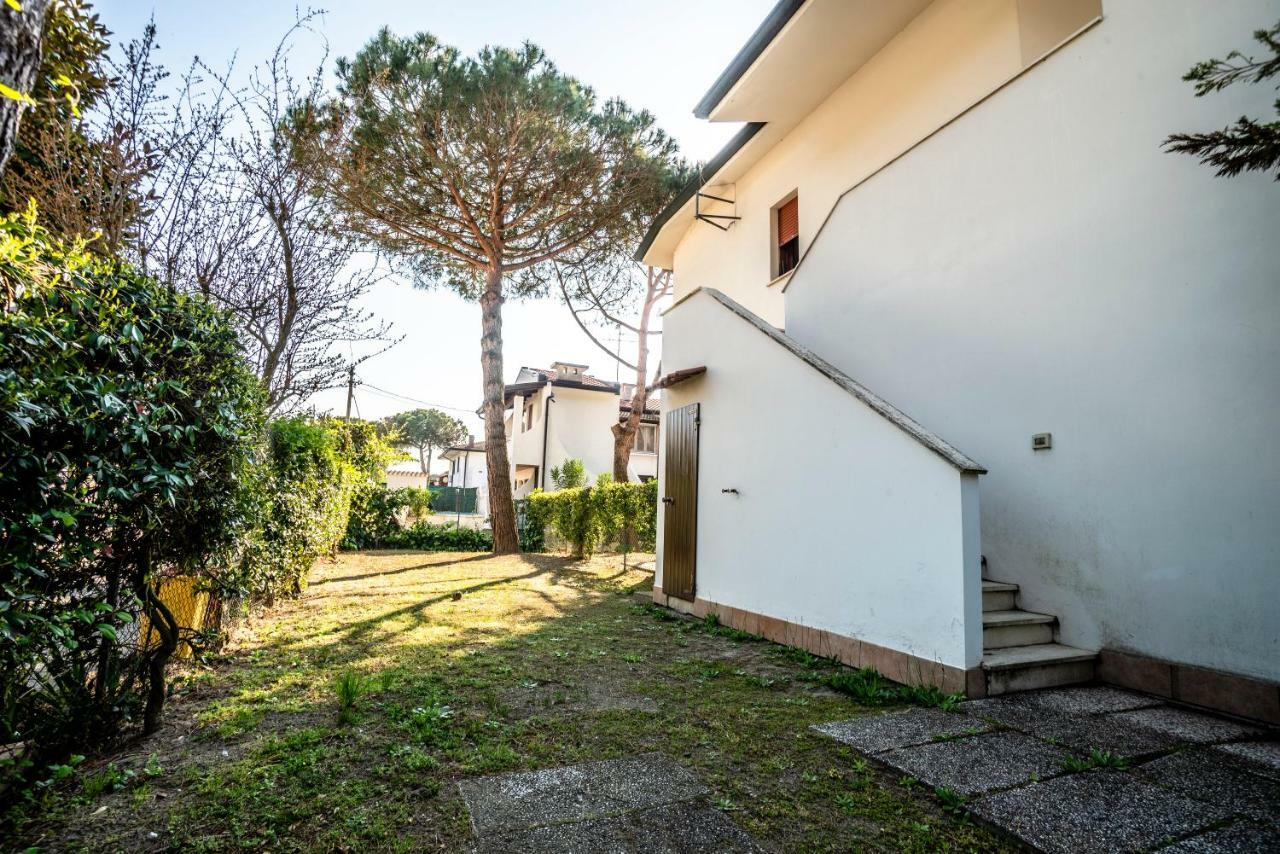 Agenzia Vear - Lido Di Volano Exterior photo