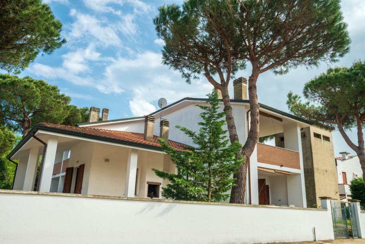 Agenzia Vear - Lido Di Volano Exterior photo