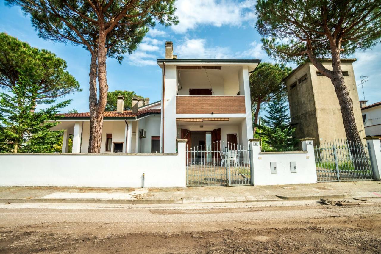 Agenzia Vear - Lido Di Volano Exterior photo